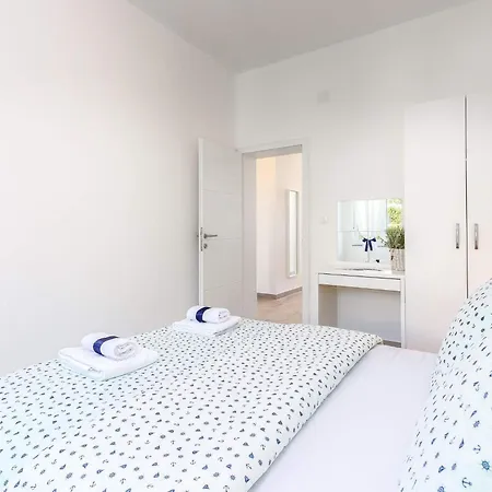 Veronique 4 Mit Whirlpool By Interhome Apartamento Dramalj
