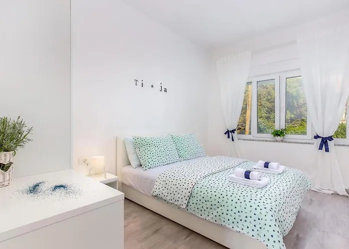 Appartamento Veronique 4 Mit Whirlpool By Interhome Dramalj