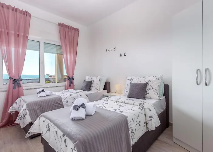 Veronique 4 Mit Whirlpool By Interhome *